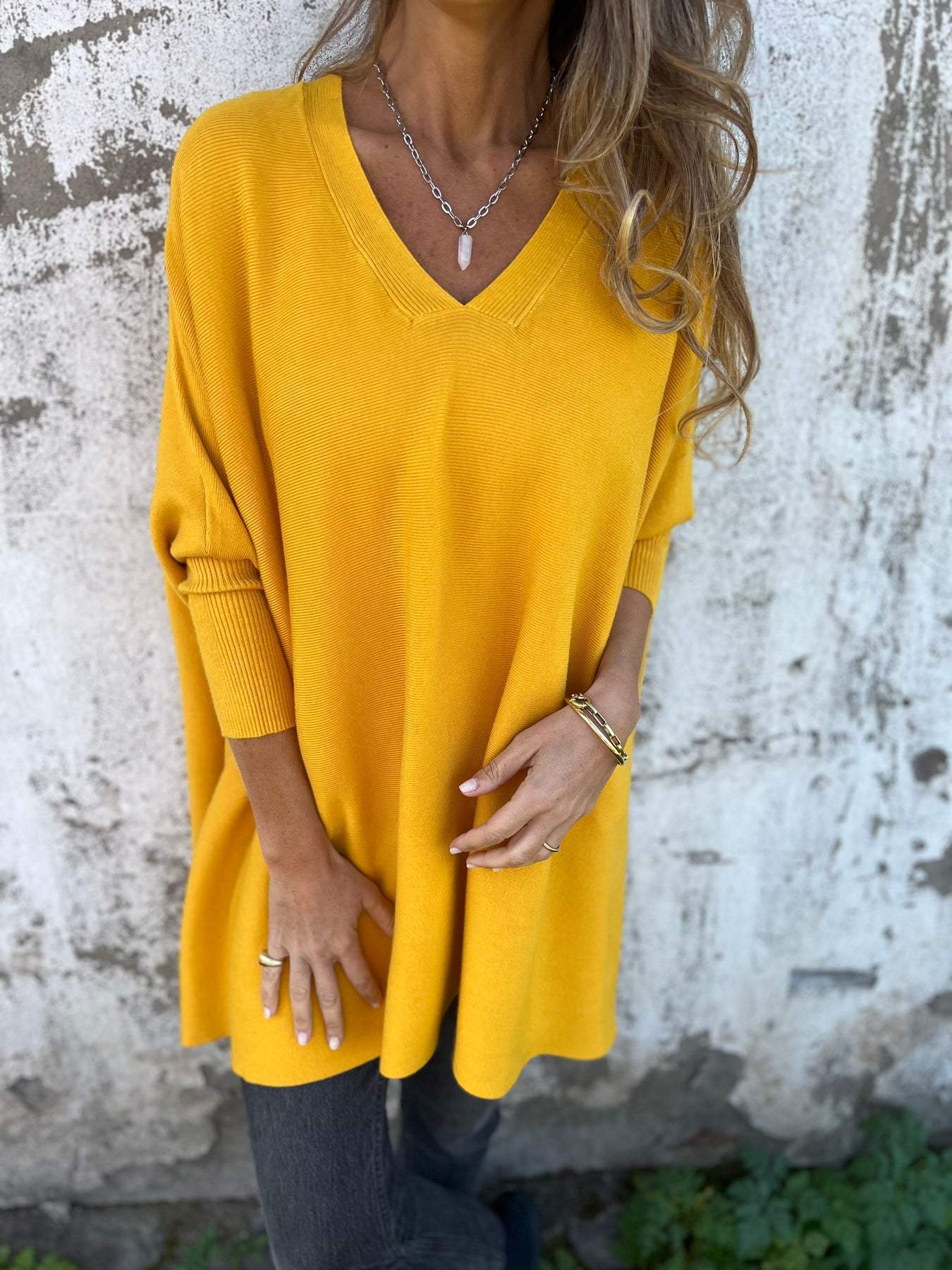 Emily | Cozy V-Neck Long Sleeve Knit Sweater