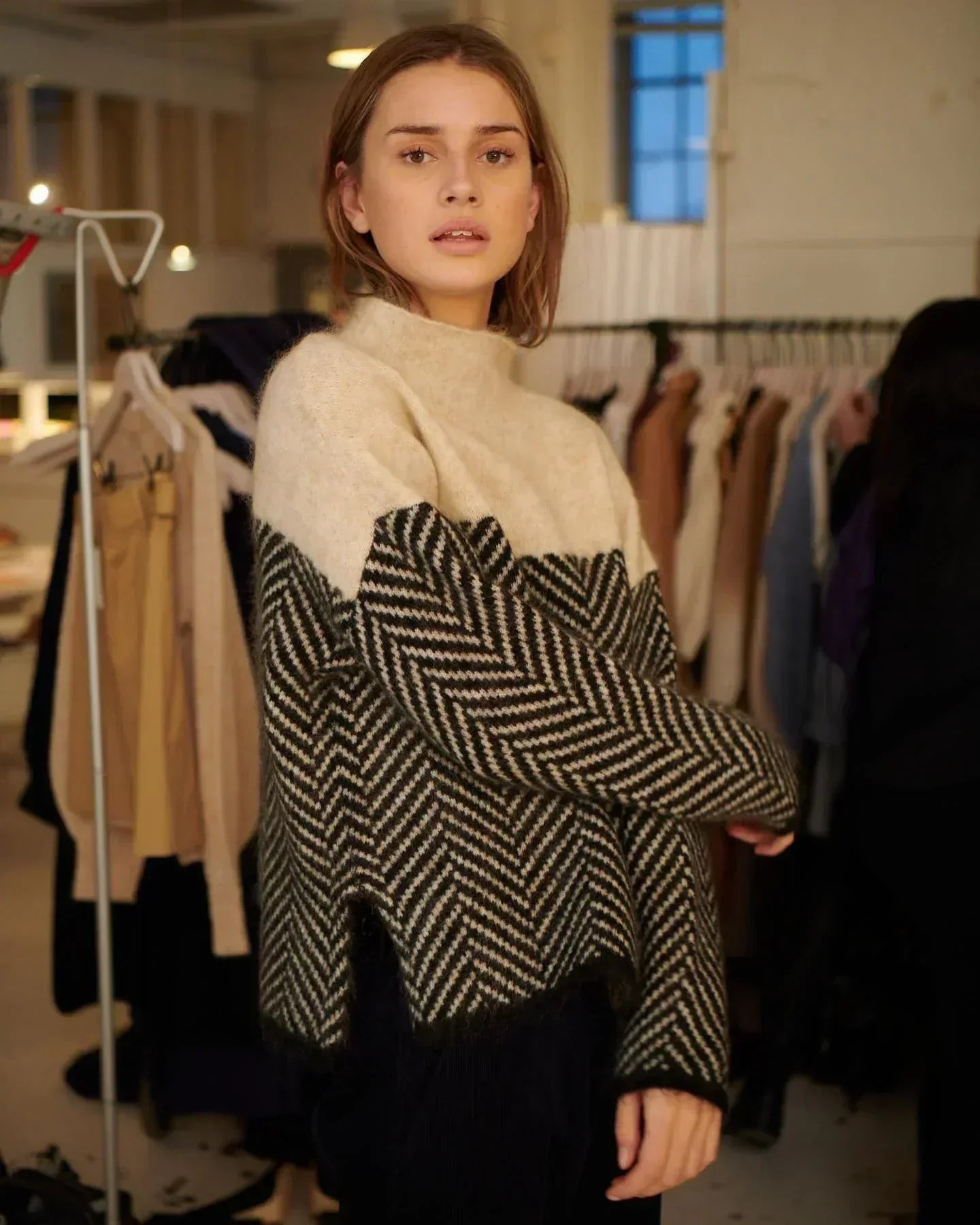 Gia | Luxury Cashmere Turtleneck Sweater