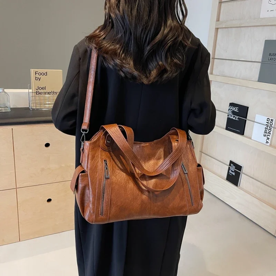 Scarlett Grace | Chic Shoulder Bag