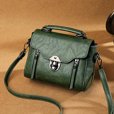 Zoe Vintage Charm | Timeless Flap Handbag