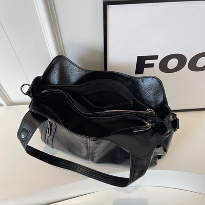 Scarlett Grace | Chic Shoulder Bag