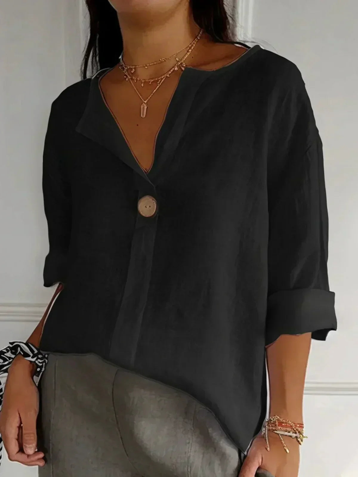 Sophia | Chic V-Neck Top