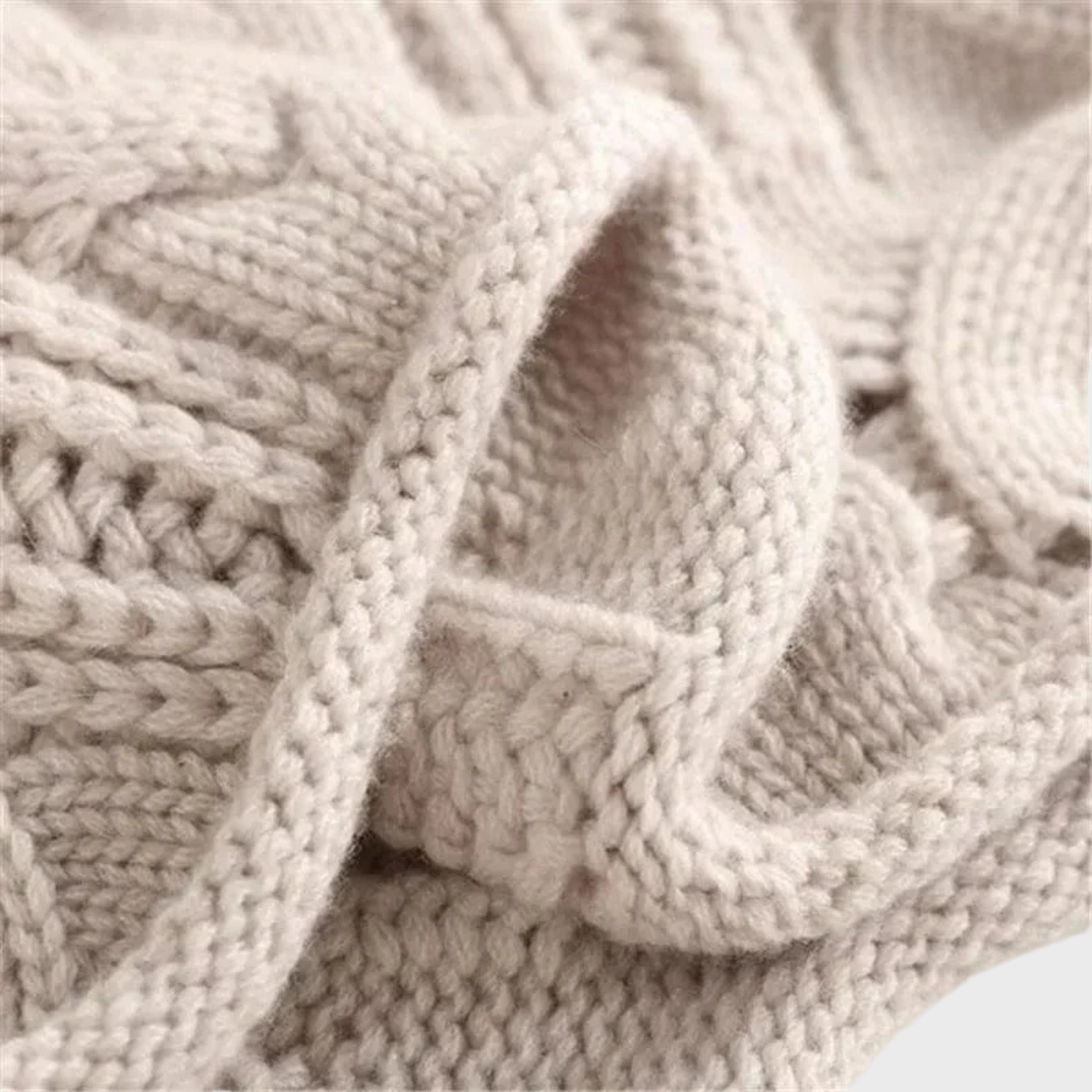 Ksenia | Cashmere Turtleneck with Cable Knit Pattern