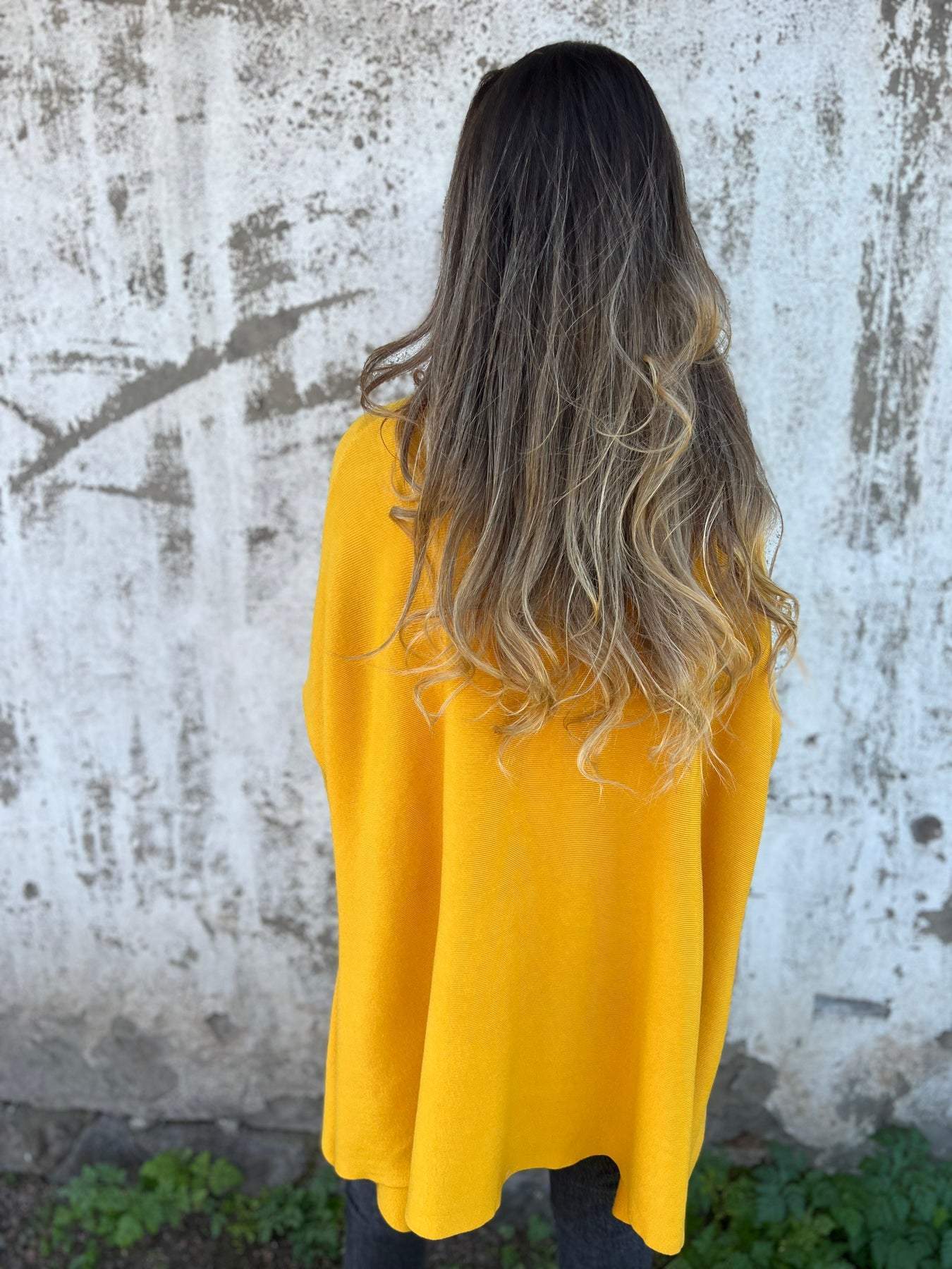 Emily | Cozy V-Neck Long Sleeve Knit Sweater