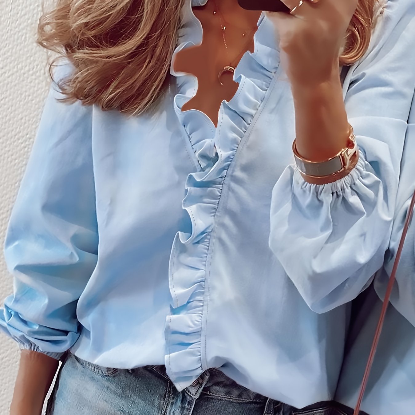 Angeline | Light Ruffle Blouse That Flatters Gently
