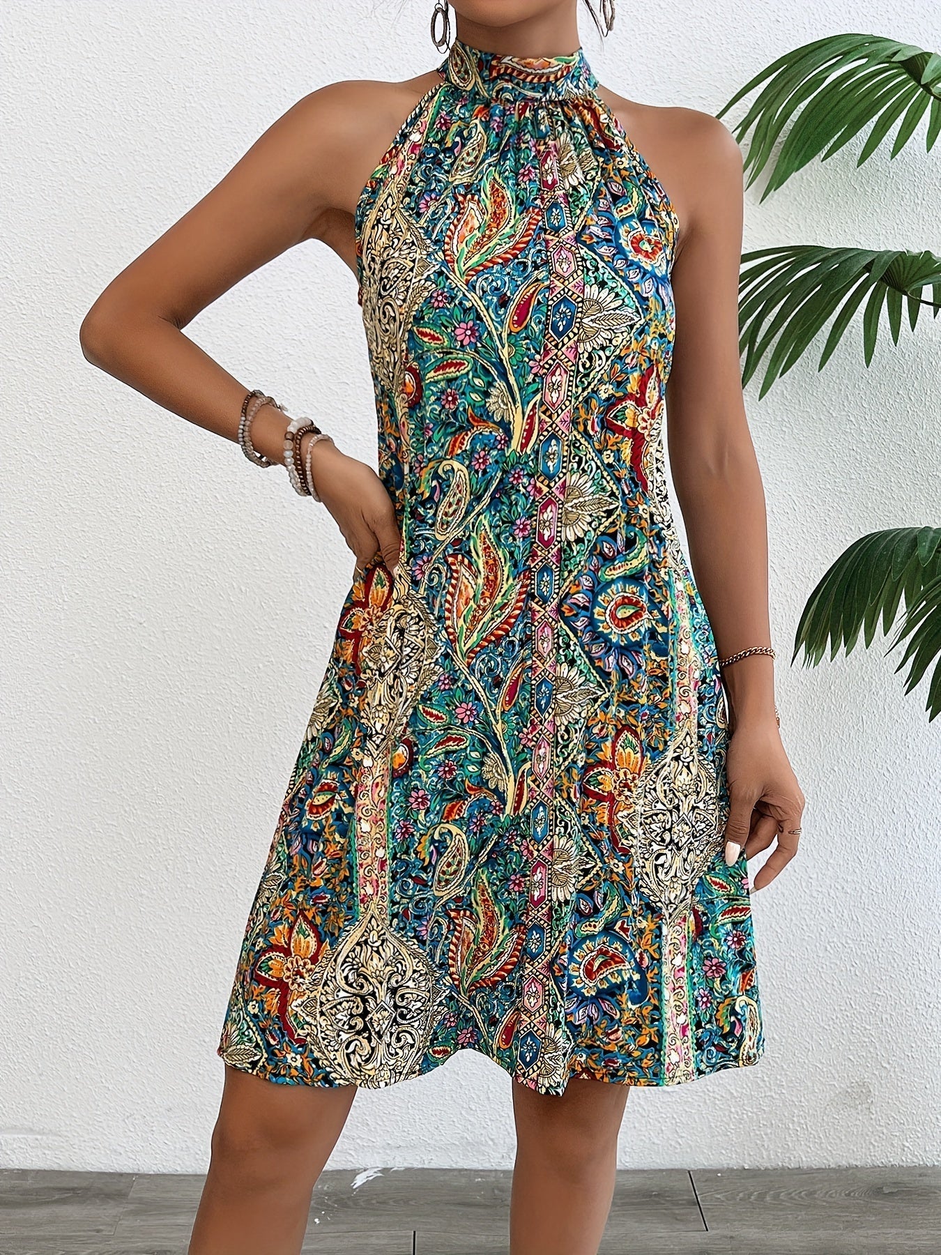 Lila | Chic Halterneck Dress