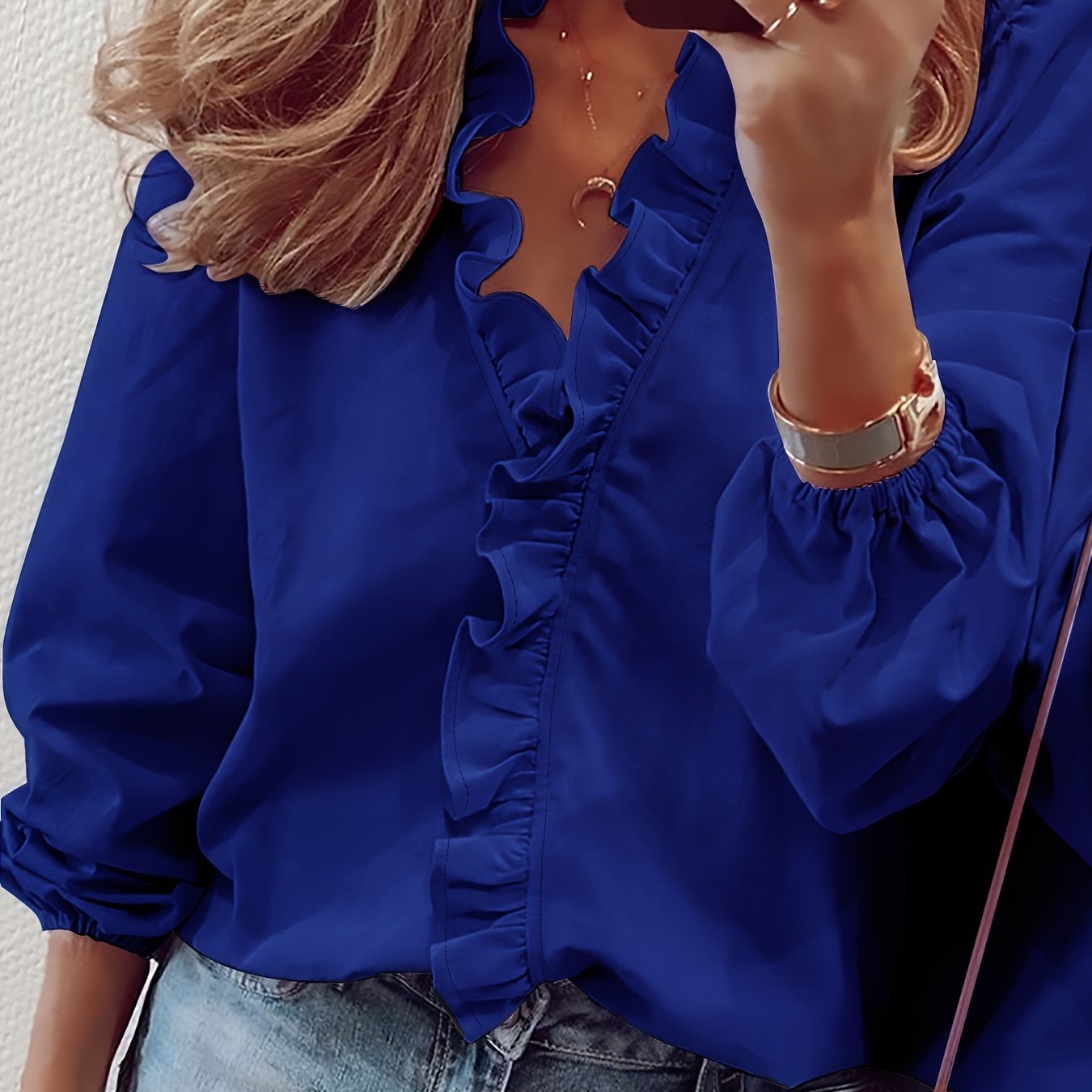 Angeline | Light Ruffle Blouse That Flatters Gently