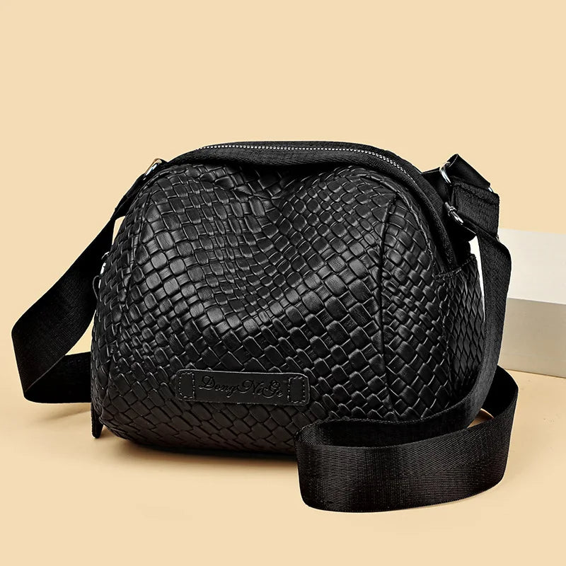 Madison Vintage Elegance | Roomy Classic Bag