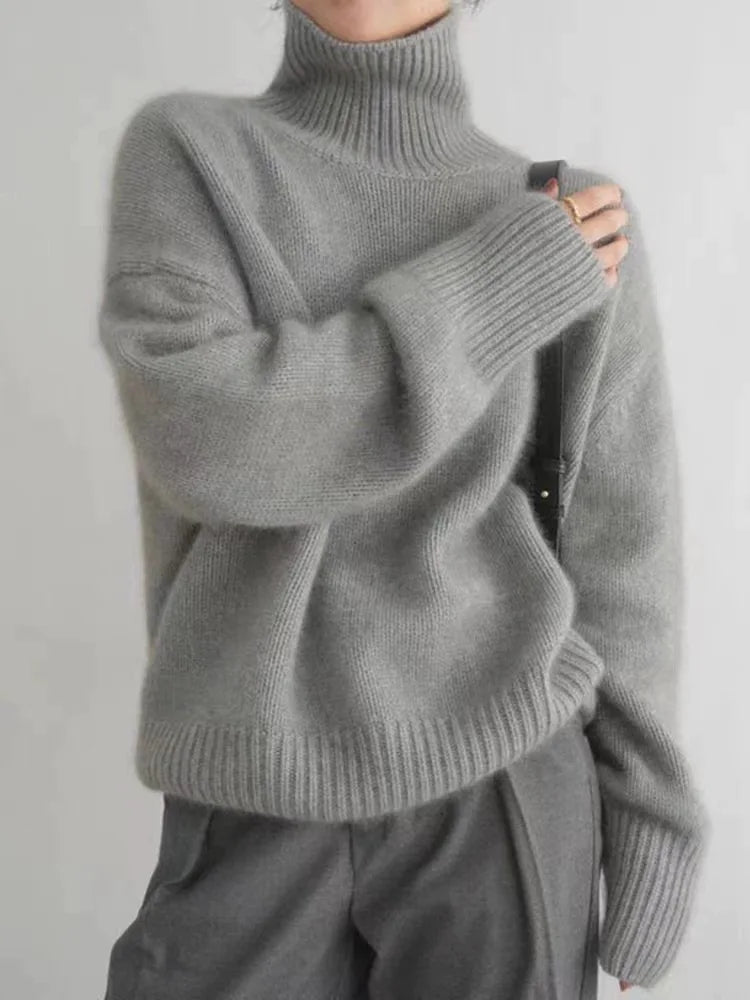 Amaya | Elegant Soft Turtleneck Sweater