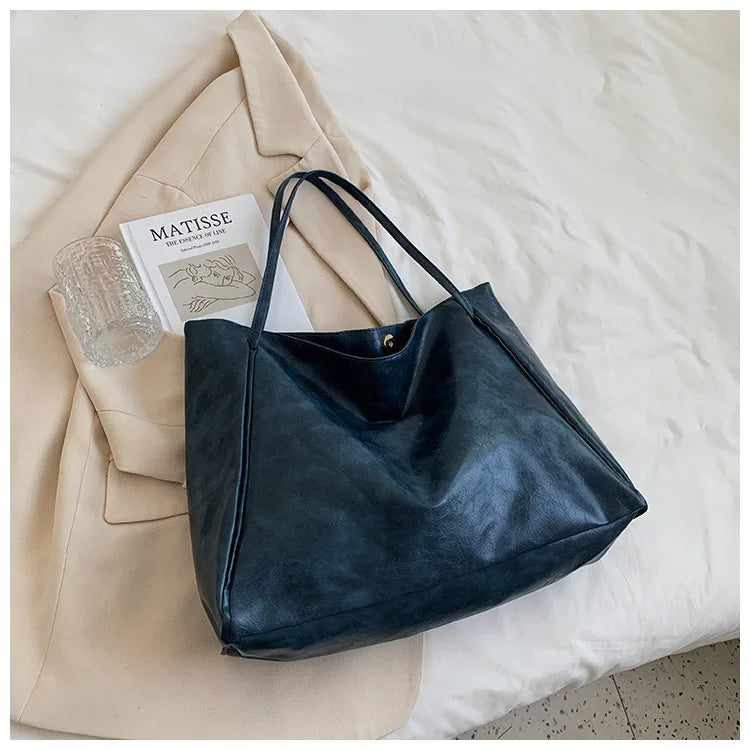 Sophia | Vintage Charm Shoulder Bag | Elegant Design