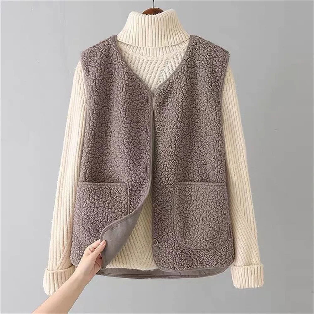 Layla | Stylish Multi-Functional Wool Vest