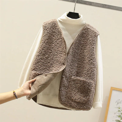 Layla | Stylish Multi-Functional Wool Vest