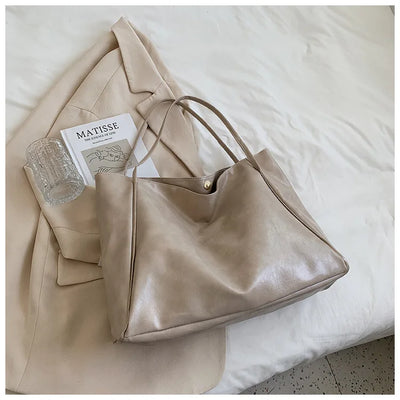 Sophia | Vintage Charm Shoulder Bag | Elegant Design