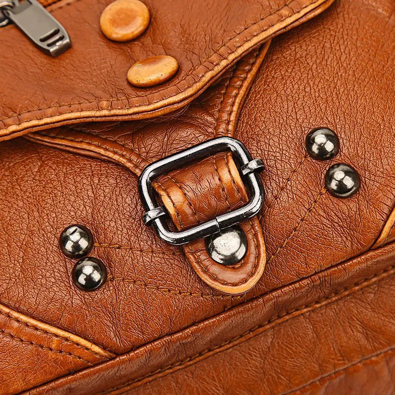 Savannah | Vintage Messenger Bag with Classic Versatility