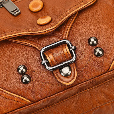 Savannah | Vintage Messenger Bag with Classic Versatility