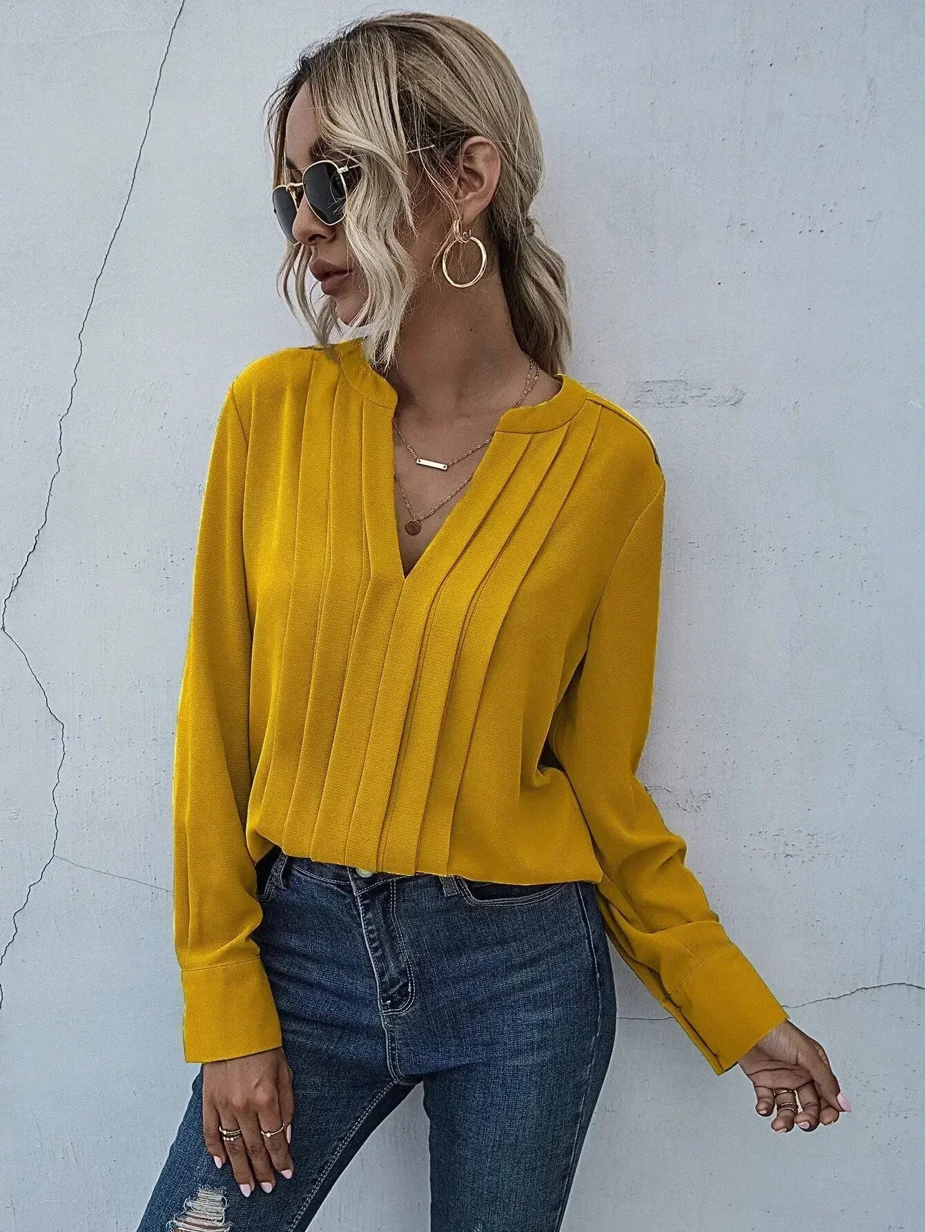 Aria | Chic Pleated Top