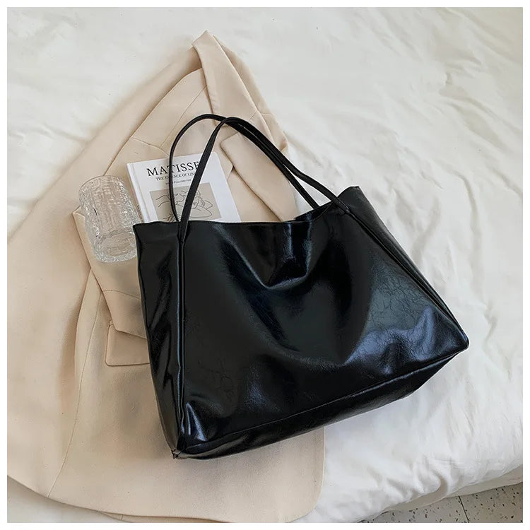 Sophia | Vintage Charm Shoulder Bag | Elegant Design