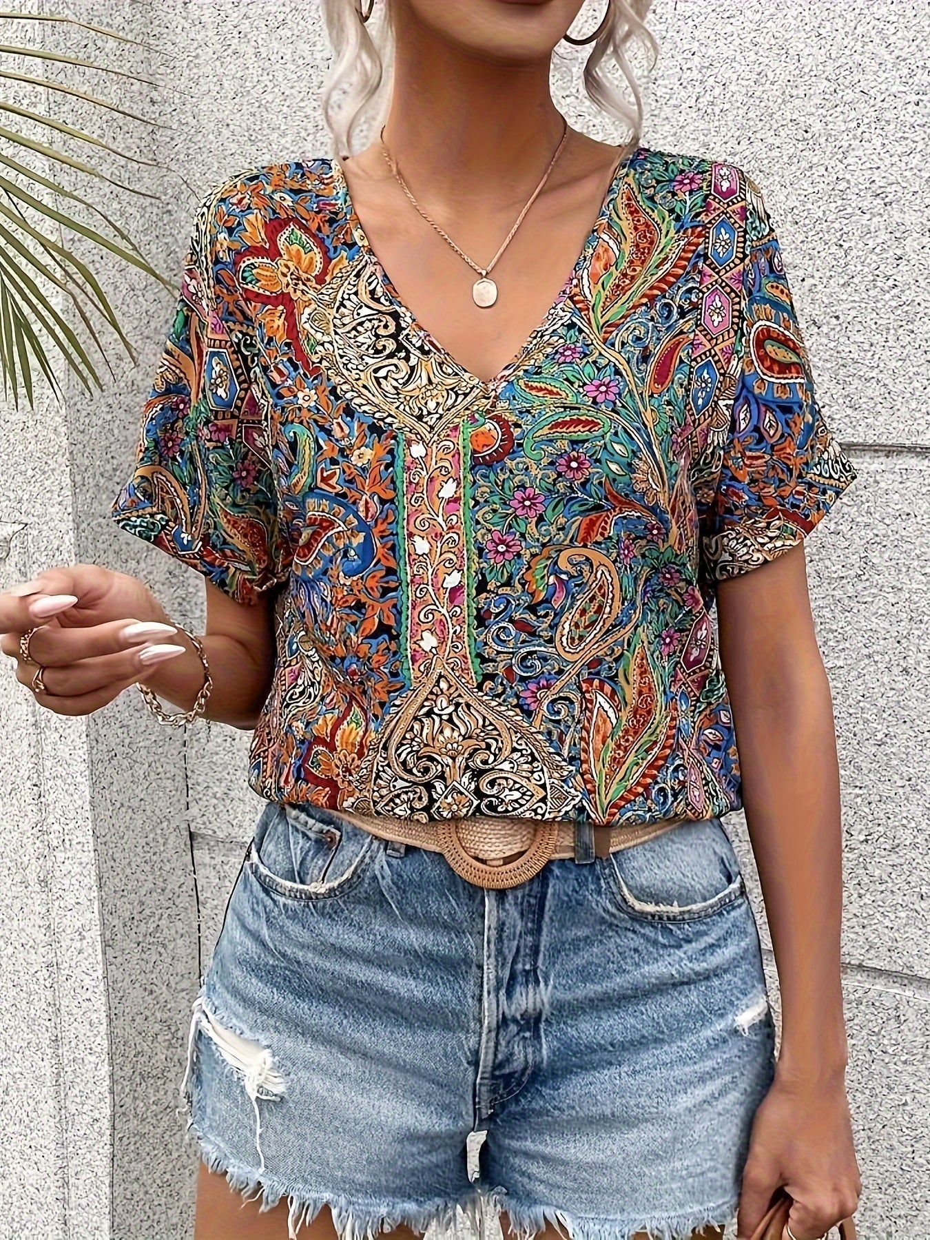 Chic SARA V-Neck Blouse for Effortless Style |