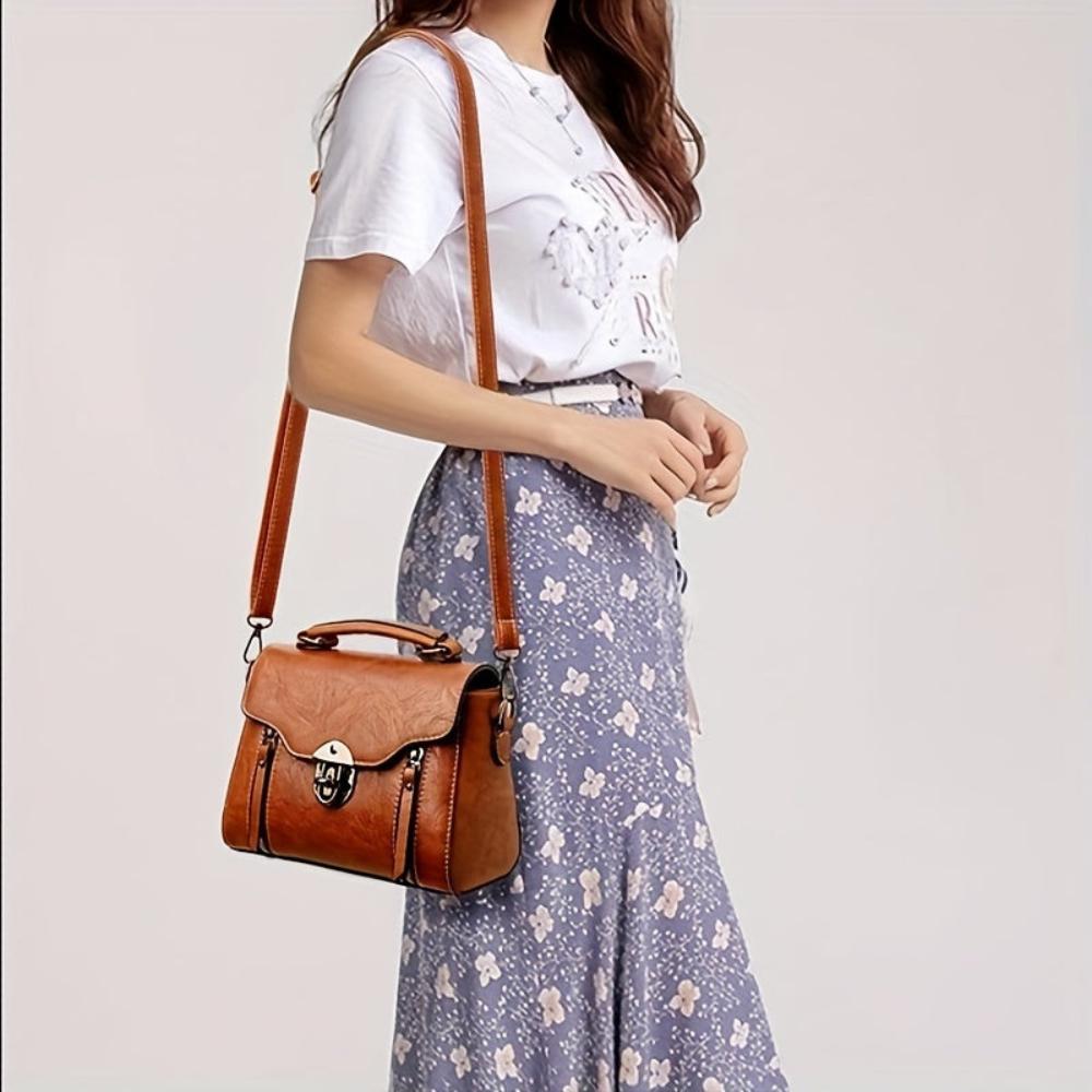 Zoe Vintage Charm | Timeless Flap Handbag