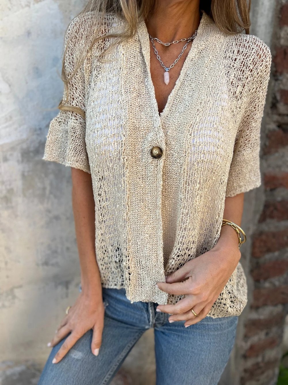 Aditha | Soft V Simplicity Blouse