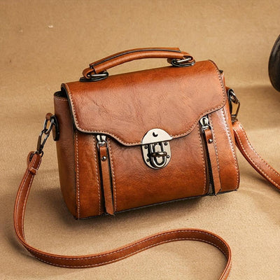 Zoe Vintage Charm | Timeless Flap Handbag