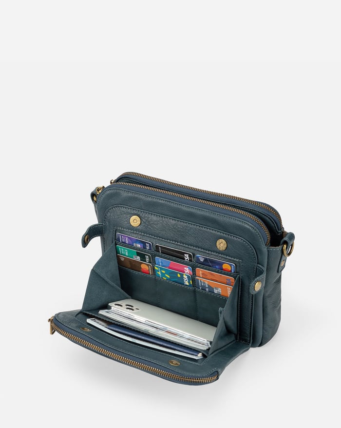Aria Classic Shoulder Bag | Masterpiece Edition