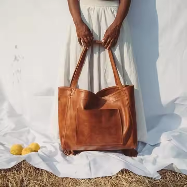 Isabella | Classic Leather Shoulder Bag