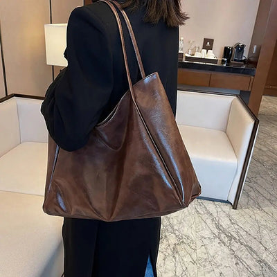Sophia | Vintage Charm Shoulder Bag | Elegant Design