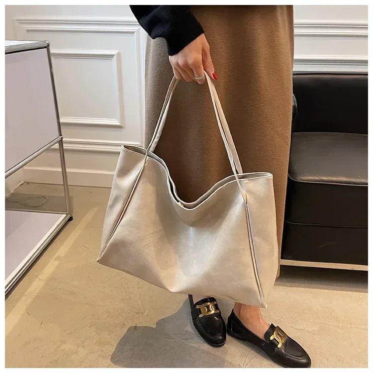 Sophia | Vintage Charm Shoulder Bag | Elegant Design