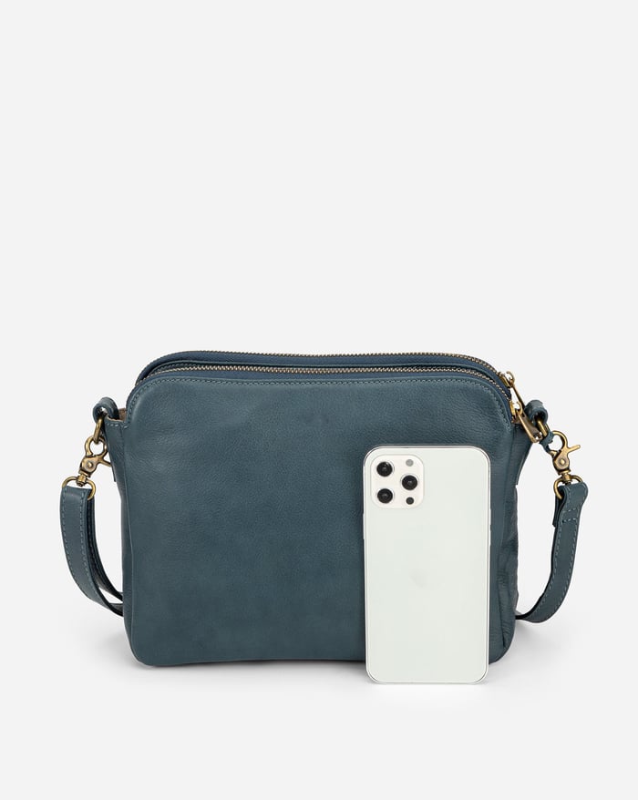 Aria Classic Shoulder Bag | Masterpiece Edition