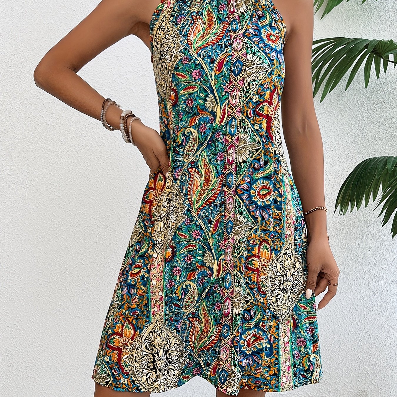 Lila | Chic Halterneck Dress