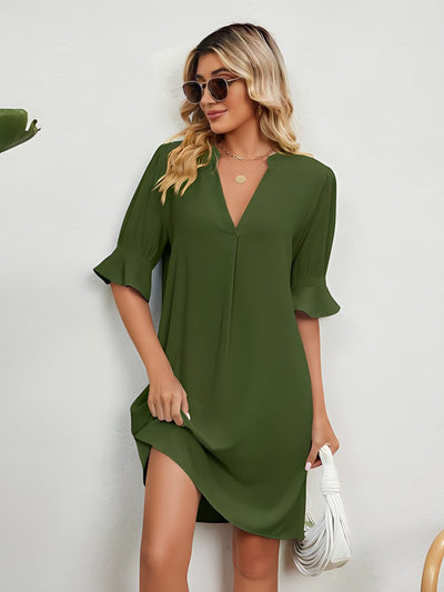 Elise | Loose V-Neck Pleated Solid Dress