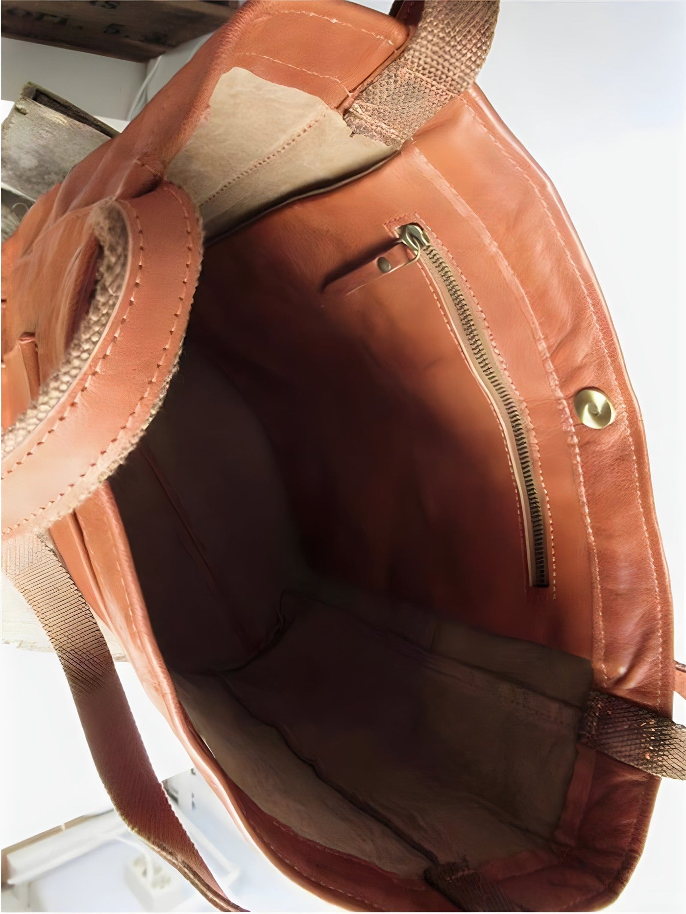 Emma Sleek Elegance | Trendy Handbag
