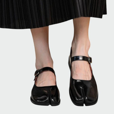 Hannah - Split-Toe Buckle Mary Jane Shoes