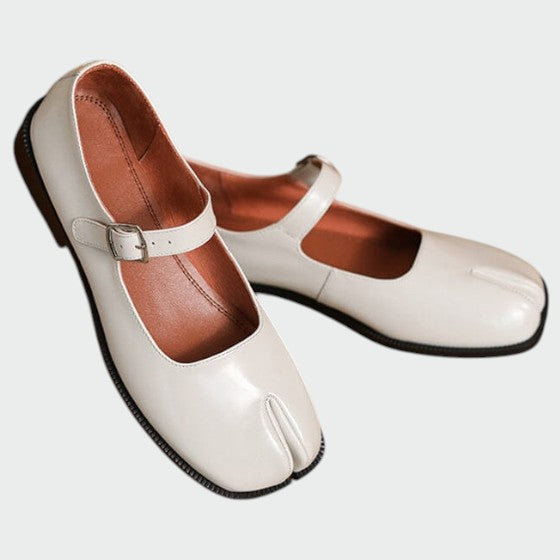 Hannah - Split-Toe Buckle Mary Jane Shoes