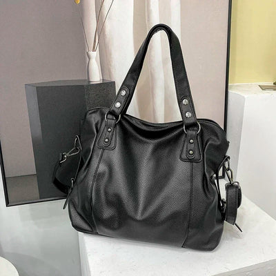 Riley Chic | Shoulder Bag